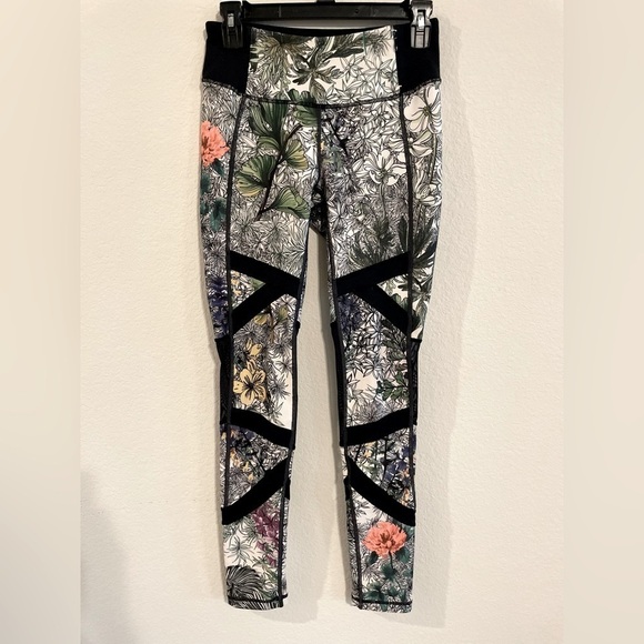 Calia Women’s Leggings Small Tropical Colorful Floral Activewear Workout - Picture 4 of 17